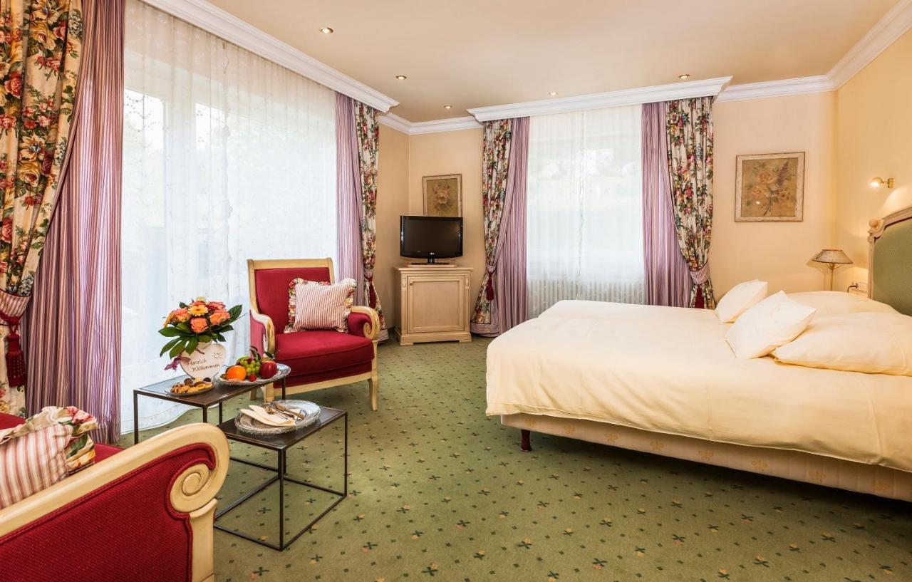 Relais & Chateaux Hotel Schwarzmatt Badenweiler Bagian luar foto